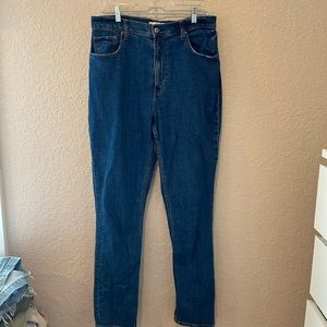 Abercrombie & Fitch Slim Straight Ultra High Rise Jean 31L Curve